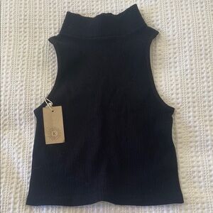 Women’s Black Cropped Sleeveless Ribbed Turtleneck Top